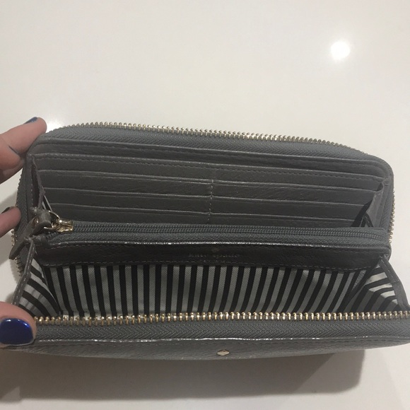 KATE SPADE WALLET - Picture 4 of 6